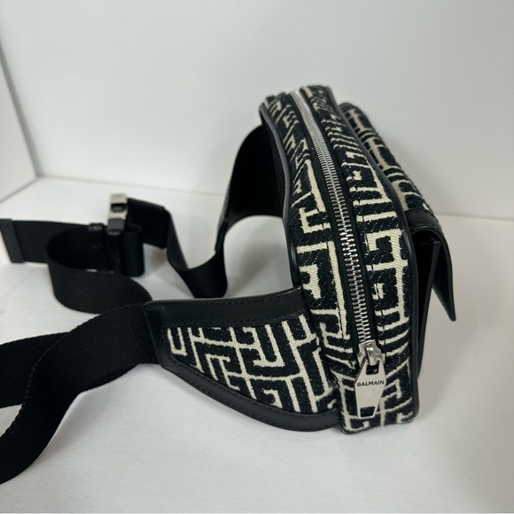 Balmain 1945 Fanny Pack in Monogram Jacquard Canvas Black - Picture 3 of 12